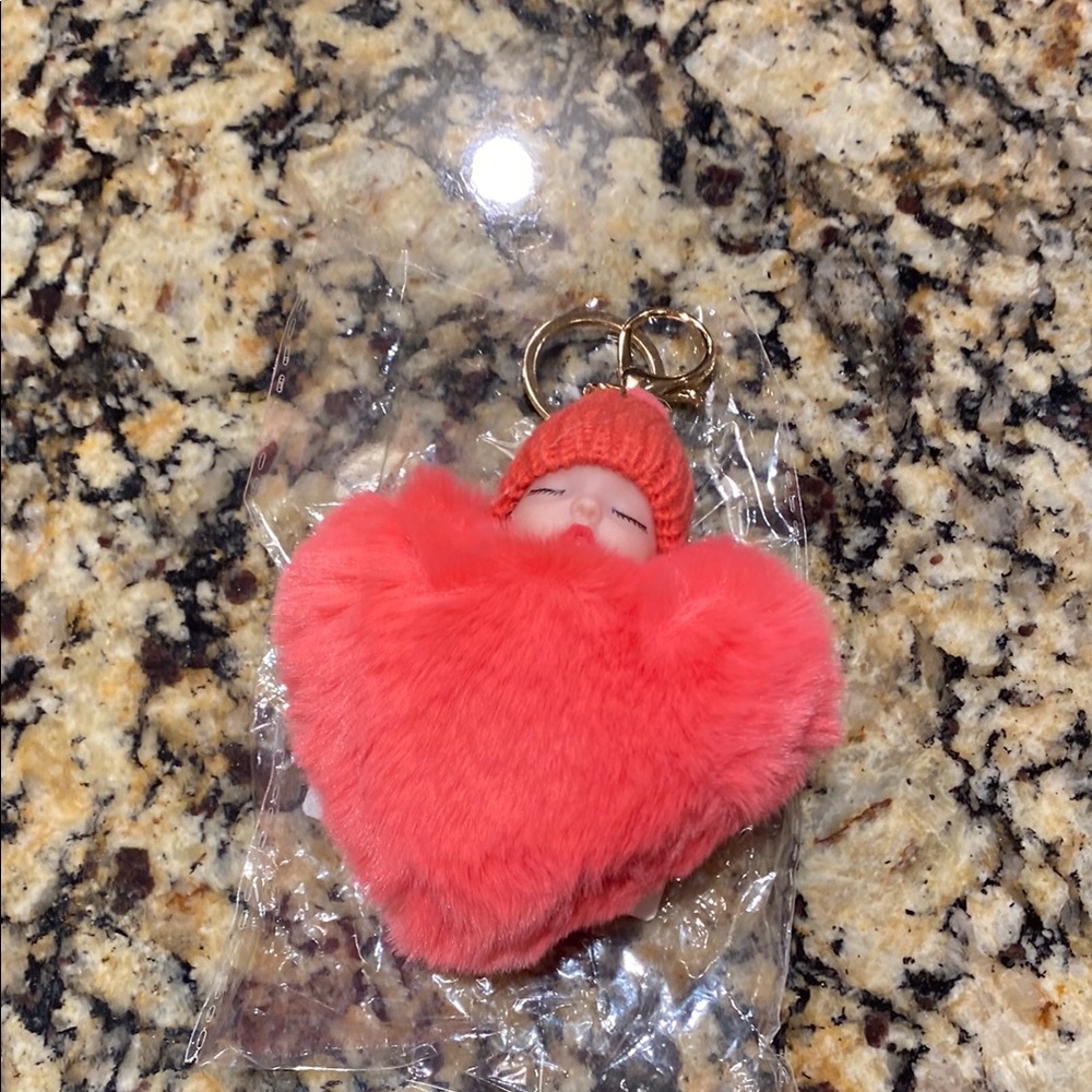 Fluffy Heart Key Holder - Pink